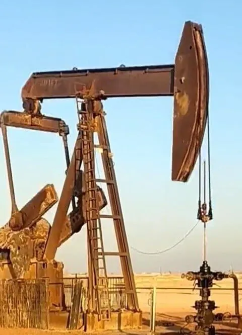 estrazione petrolio prima fase per fare l'asfalto