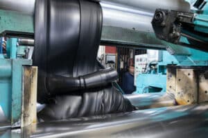 foto della lavorazione della gomma epdm